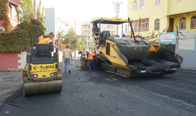 BAŞKAN CANPOLAT İLE ASFALT ATAĞI SÜRÜYOR