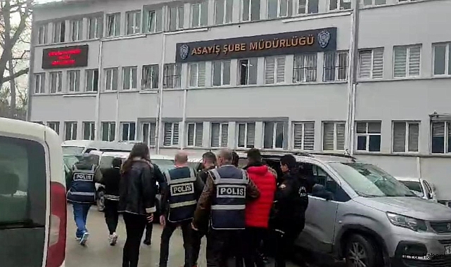 KENDİLERİNİ DEPREMZEDE OLARAK TANITAN KARI-KOCA FUHUŞ ÇETESİ ÇIKTI