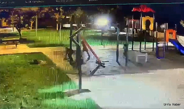 OYUN PARKINA VE GÜVENLİK KAMERASINA VERİLEN ZARAR KAMERADA
