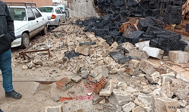 ÇÖKEN DUVARIN ALTINDA KALAN ÇOCUKLARDAN BİRİ HAYATINI KAYBETTİ
