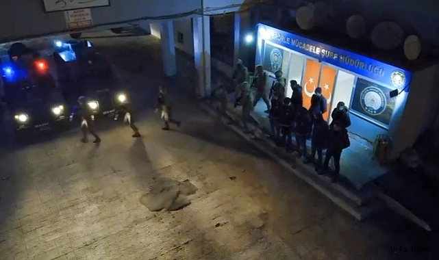 ŞANLIURFA'DA DEAŞ OPERASYONUNDA 4 GÖZALTI