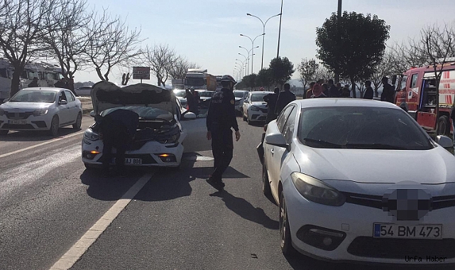 ŞANLIURFA'DA ZİNCİRLEME TRAFİK KAZASI: 11 YARALI