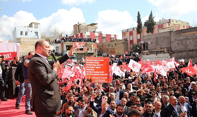 GÜLPINAR'DAN VİRANŞEHİR'DE GÖVDE GÖSTERİSİ