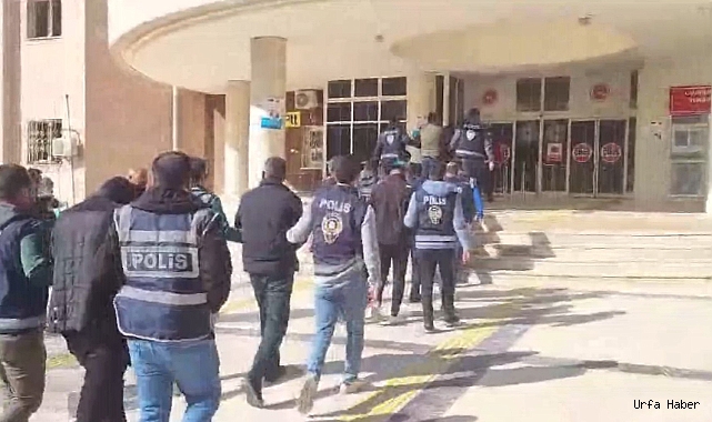 ŞANLIURFA'DA TELEFON DOLANDIRICILIĞI OPERASYONU: 17 TUTUKLAMA