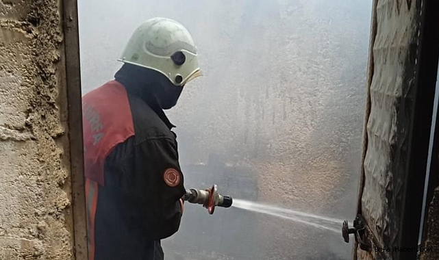 EVDE ÇIKAN YANGINDA 1 ÖLÜ 1 YARALI