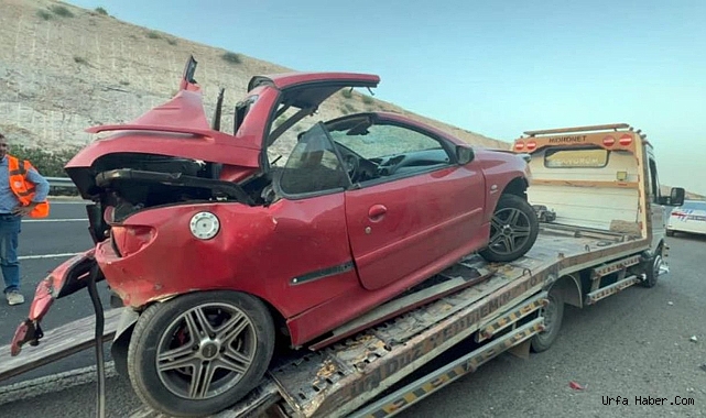 ŞANLIURFA'DA YOLCU OTOBÜSÜ İLE OTOMOBİL ÇARPIŞTI: 1 ÖLÜ, 2 YARALI
