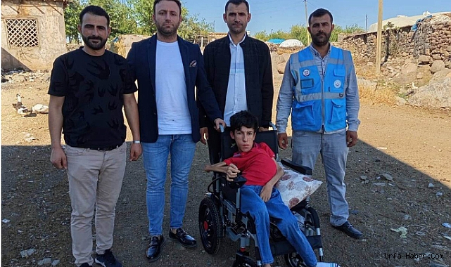 ENGELLİ VATANDAŞA ANLAMLI DOĞUM GÜNÜ HEDİYESİ