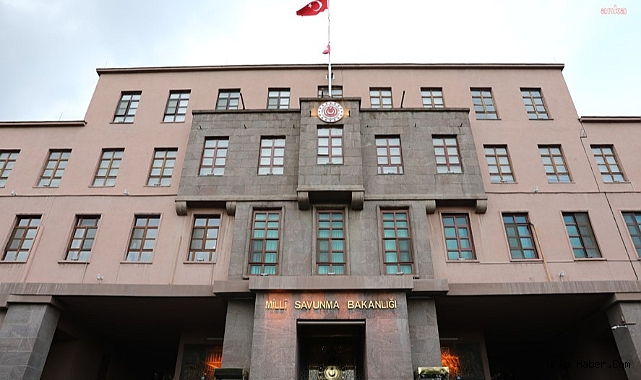 MSB: HAKURK VE GARA BÖLGELERİNDE BELİRLENEN 13 PKK'LI TERÖRİST HAVA HAREKATIYLA ETKİSİZ HALE GETİRİLDİ