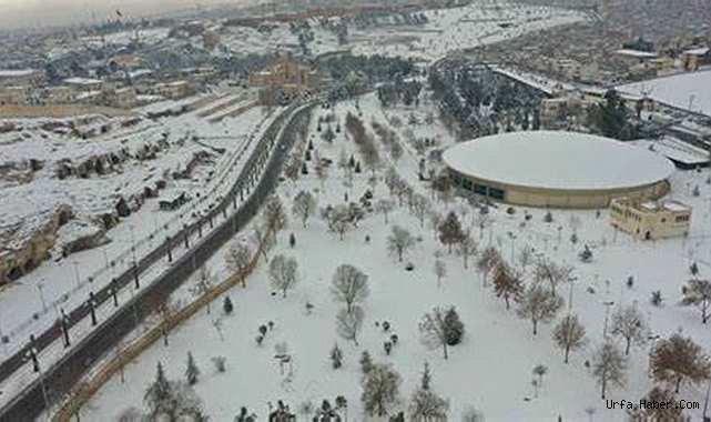 Şanlıurfa’ya yılın ilk karı geldi