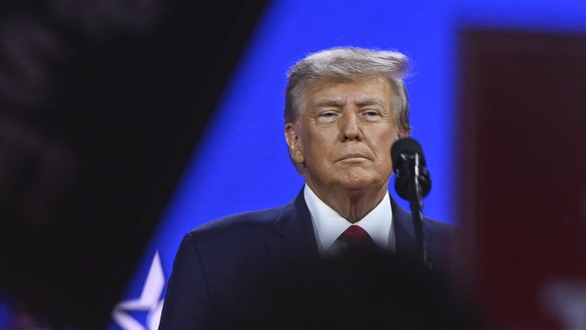 Trump: Cinsiyet Değiştirme Ameliyatlarını Yasakladı!