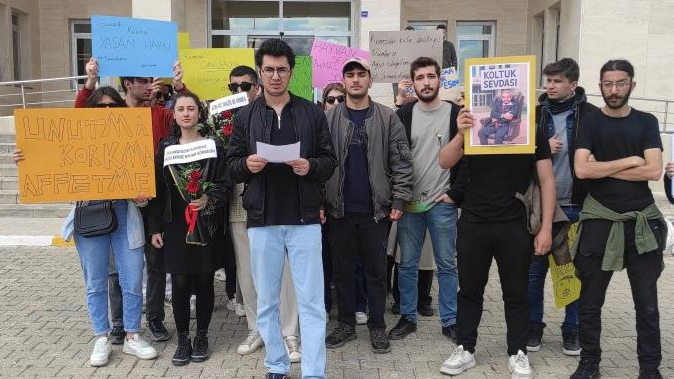 Öğrenciler İsyanda: Bugün Sevda, Yarın Biz!