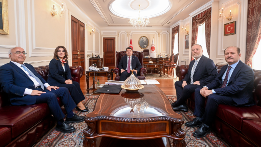DEM Heyetinden "Tecrit" Çıkışı: Bazı Gelişmeler Olabilir...