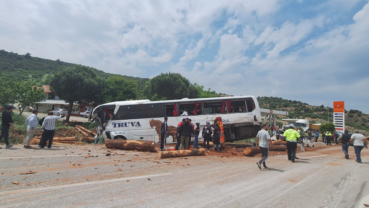 Çanakkale’de Feci Kaza: 6 Ölü, Çok Sayıda Yaralı