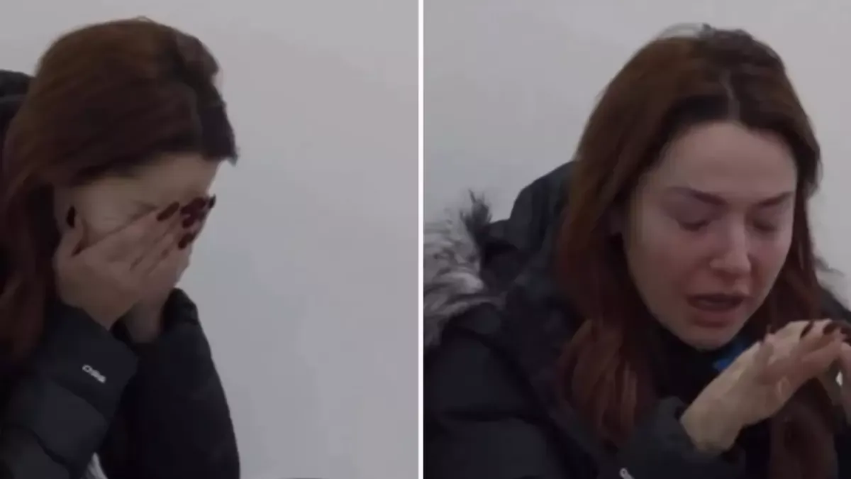 Ünlü Sanatçı Hadise Hüngür Hüngür Ağladı!