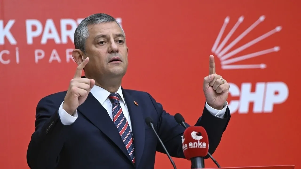 Özgür Özel'den Çok Konuşulacak "Kayyum" İddiası!