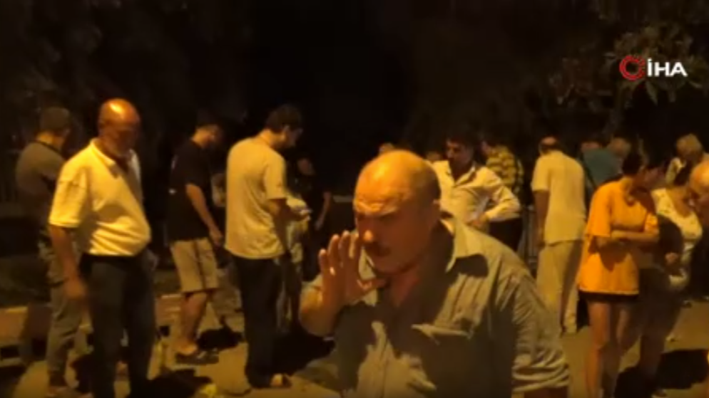 Onca Yaralının Arasında Kopan Kulağını Aradı!