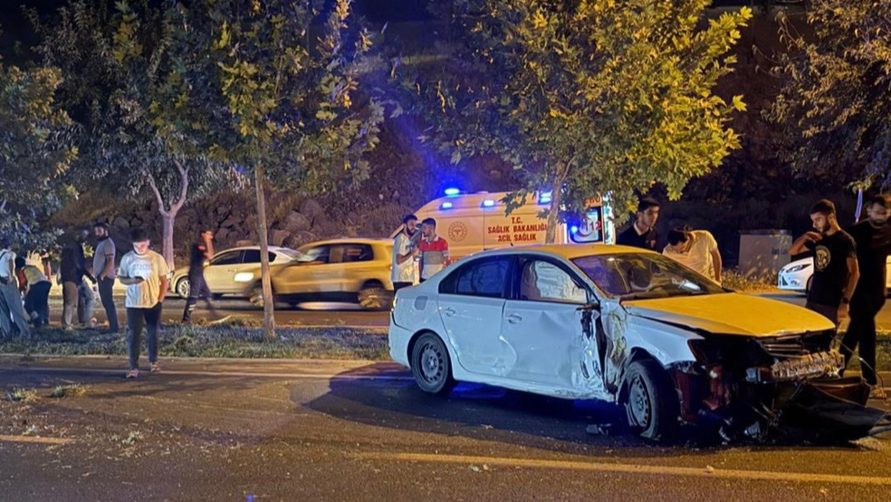 Şanlıurfa GAP Yolu’nda Trafik Kazası: 1 Yaralı!