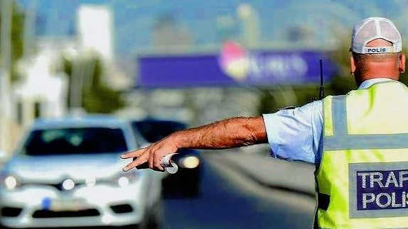 Trafikte Zorunlu Ekipman Eksikse Ceza 993 TL!
