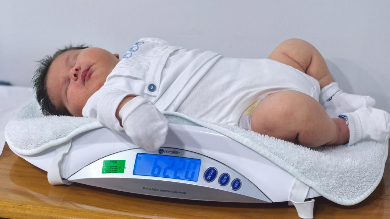6 Kilo 250 Gram Ağırlığında Bebek Dünyaya Geldi