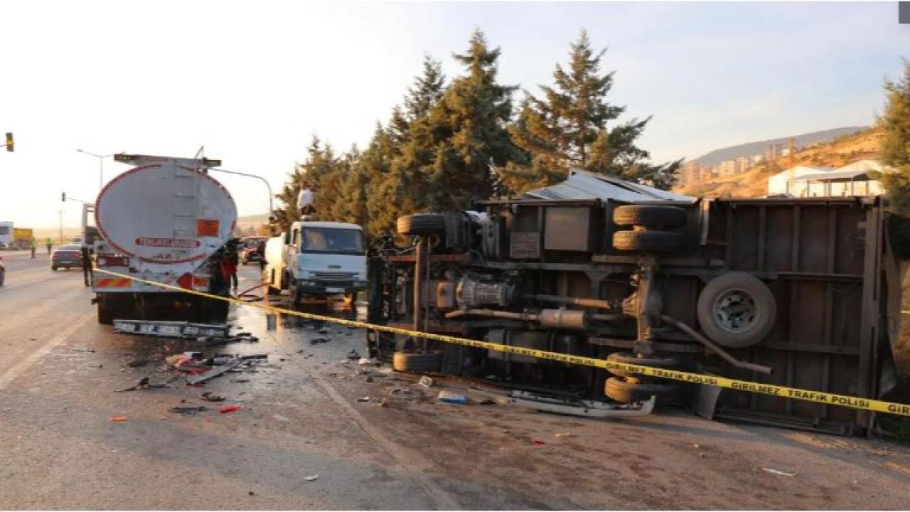 Kamyonet Yakıt Tankerine Çarptı: 1 Ölü