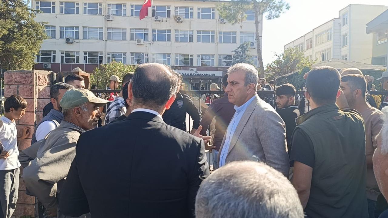 Şanlıurfa’da Kaymakamlık Önünde Cenaze İçin Protesto Yapıldı