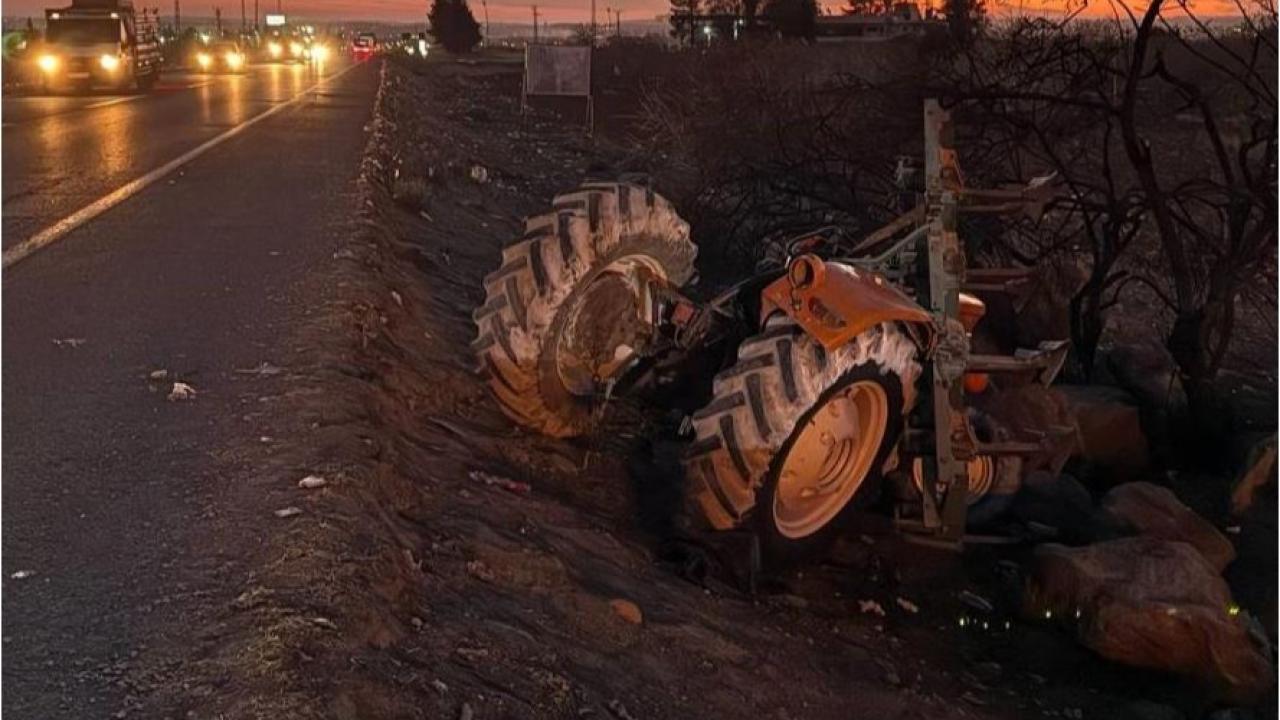 Şanlıurfa'da Traktör Devrildi, 2 Kişi Ağır Yaralandı