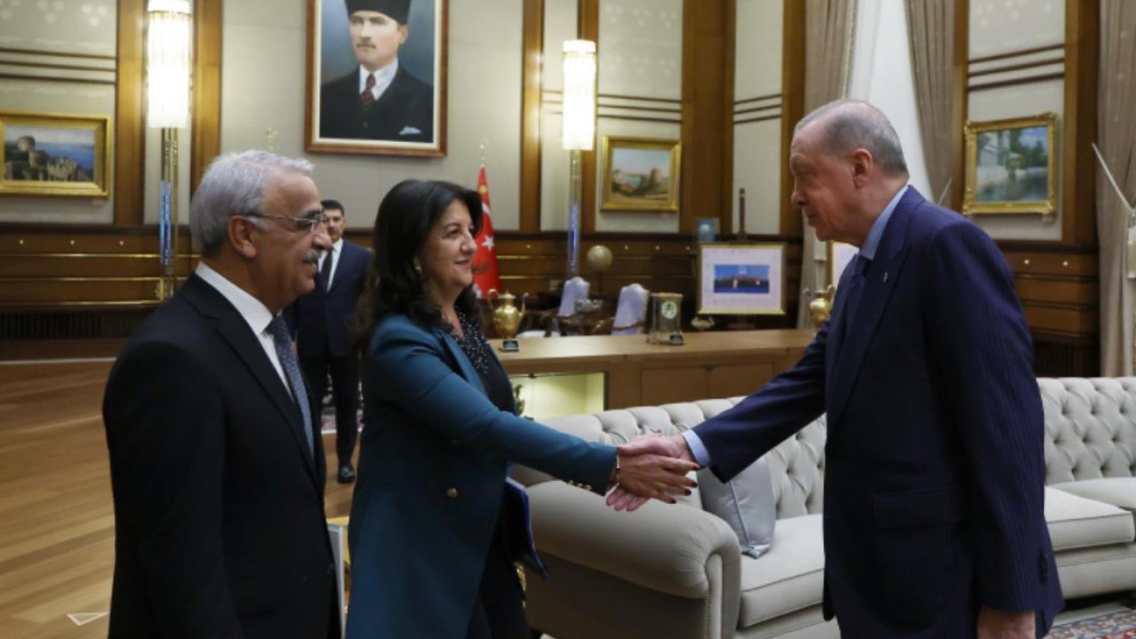 Siyasette Sıcak Gelişme! Erdoğan, DEM Parti’yle Görüştü