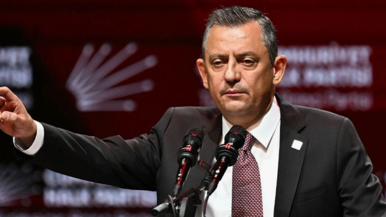Özgür Özel: "Erdoğan Özür Dilerse Yarışa Varım"