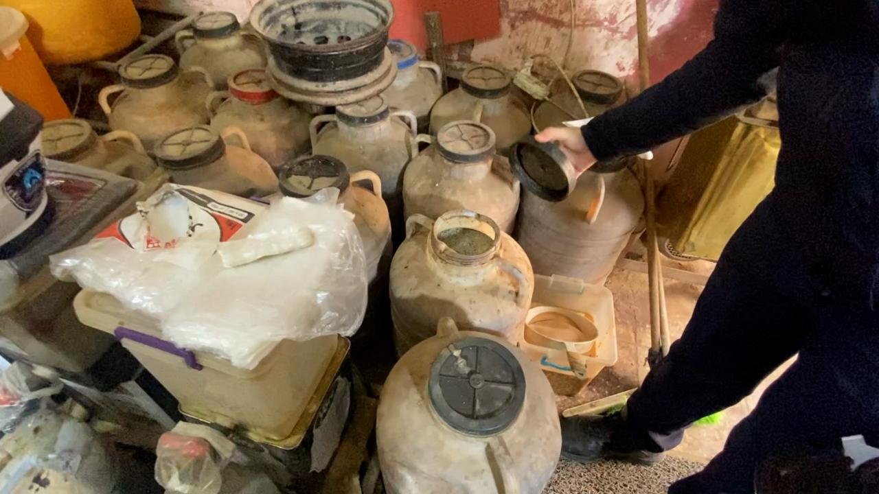 Urfa'da Bakkalda Denetim Şoku