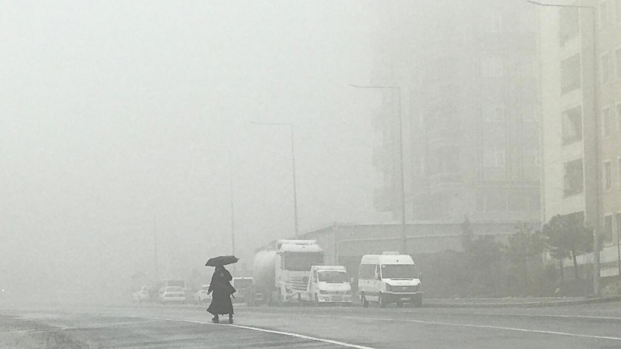 Şanlıurfa’da yoğun sis ve yağmur etkili oluyor!