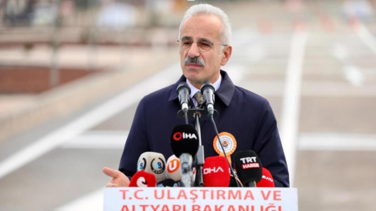 Uraloğlu: Edirne'den Şanlıurfa'ya 1230 km kesintisiz otoyol!