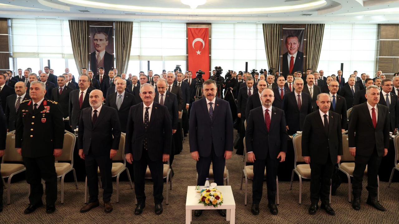 Bakanı Çiftçi 81 il valisiyle bir araya geldi!