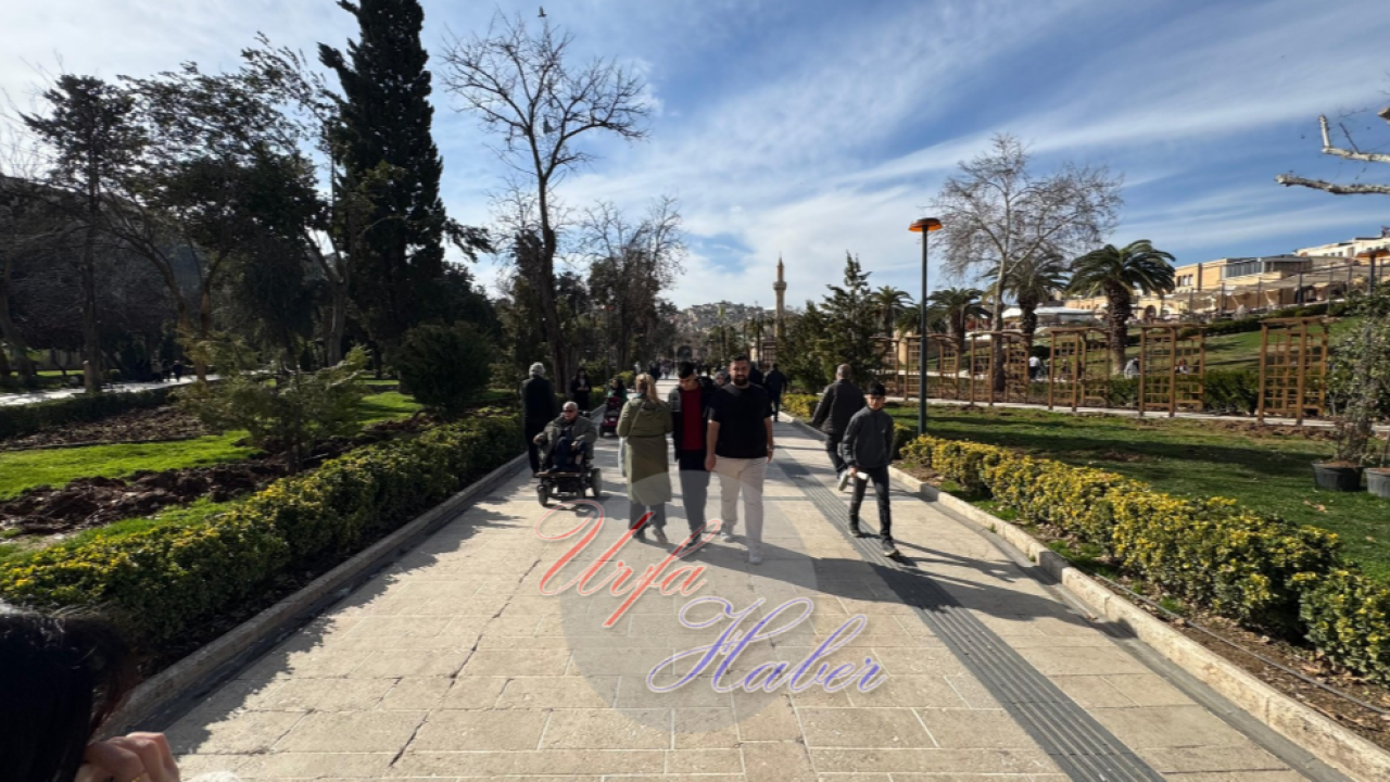 Güzel havayı görenler Balıklıgöl'e akın etti!