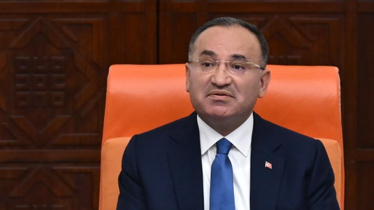 Bozdağ'dan bakanların yemin töreninde yaşananlara ilişkin açıklama!