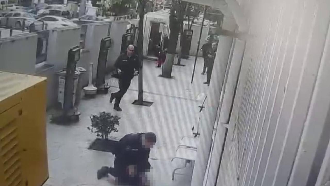 Polis silahı ile intihar etti!