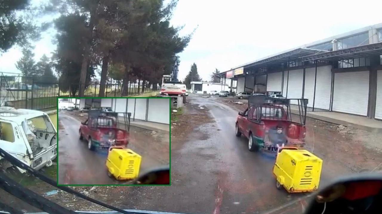 Araç kasasında tehlikeli yolculuk!