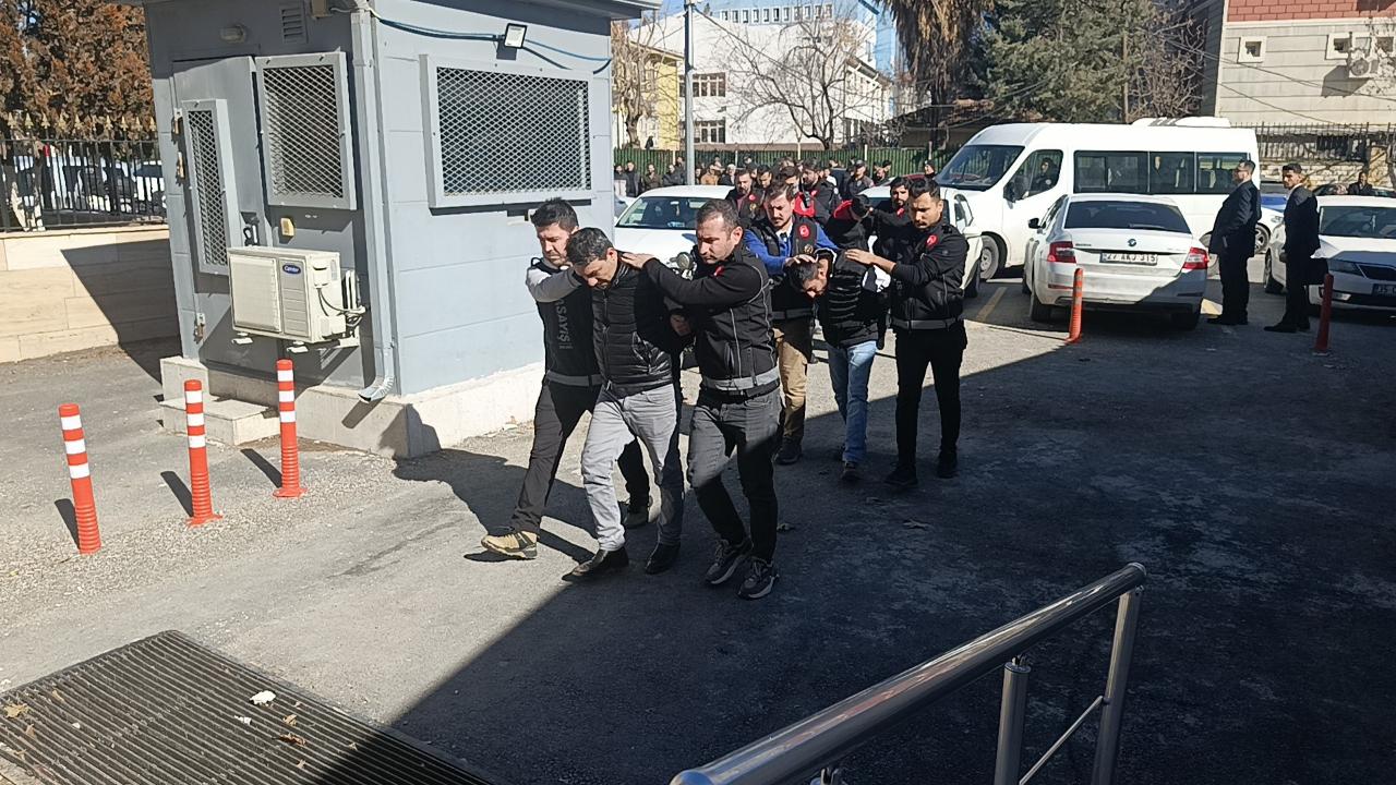 Şanlıurfa’da 4 milyon TL’lik kuyumcu soygununda 4 tutuklama!