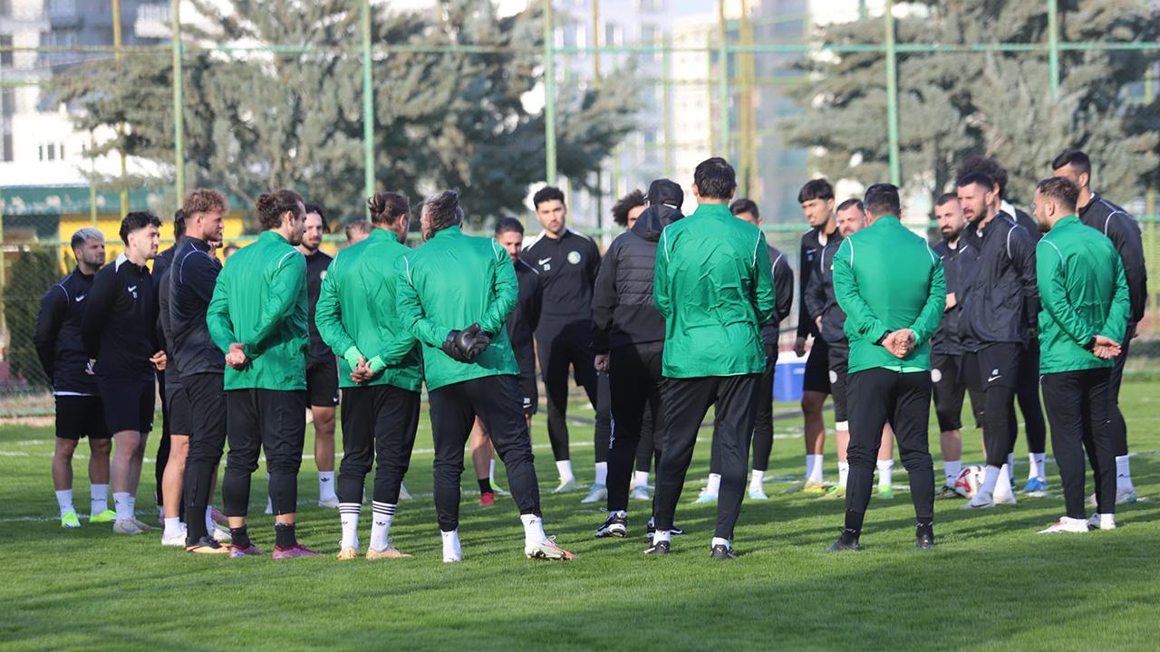Şanlıurfaspor Taner Taşkınla ilk antrenmanına çıktı!