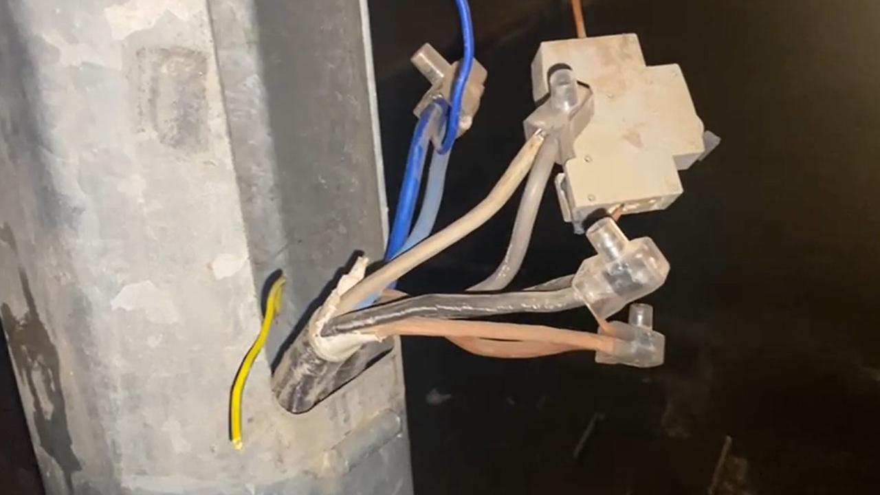 Urfa'da kaçak elektrik kullanımında akıl almaz yöntem!
