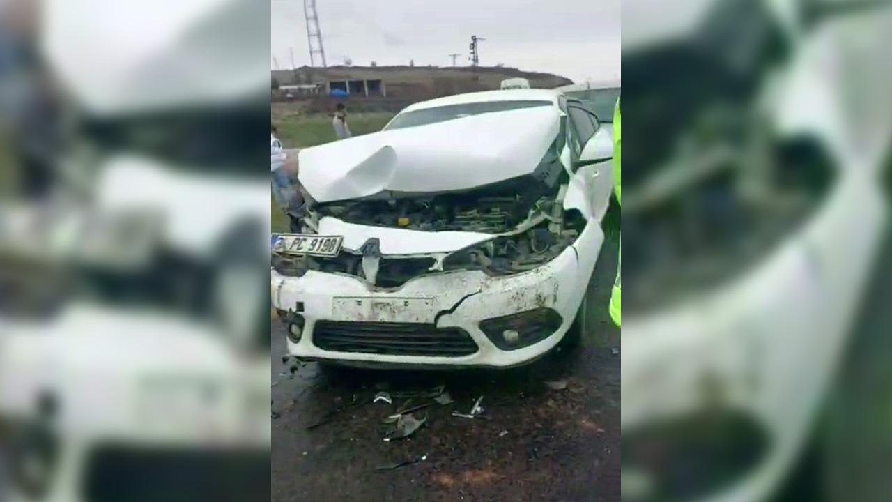 Diyarbakır'da cenaze konvoyunda zincirleme kaza!