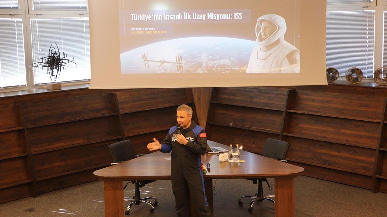 Milli Uzay Programı'nın rotası çizildi: Gezeravcı Ay ve Mars misyonlarını anlattı