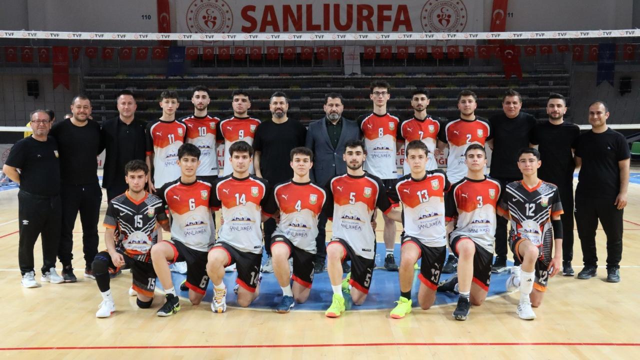 Şanlıurfa Büyükşehir Belediyesi genç erkekler voleybol takımından filede ikinci galibiyet!