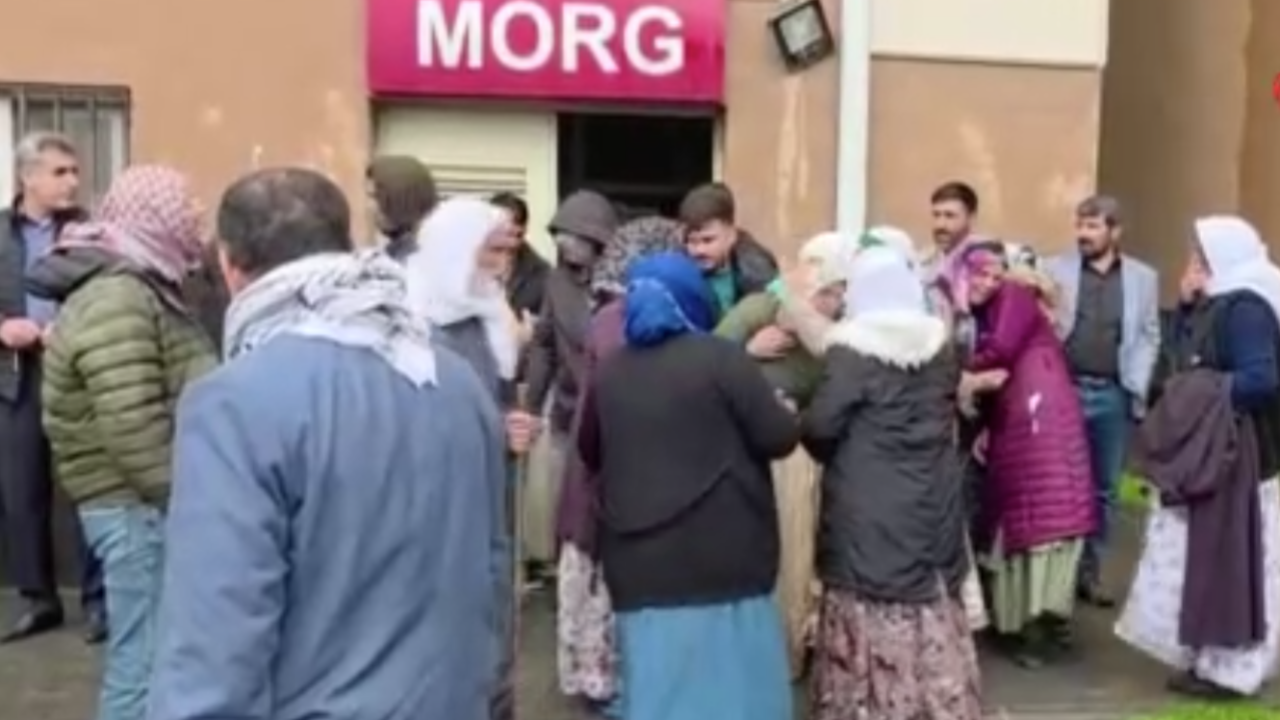 Düşen yıldırım soyadı Yıldırım olan 2 kuzeni hayattan kopardı!