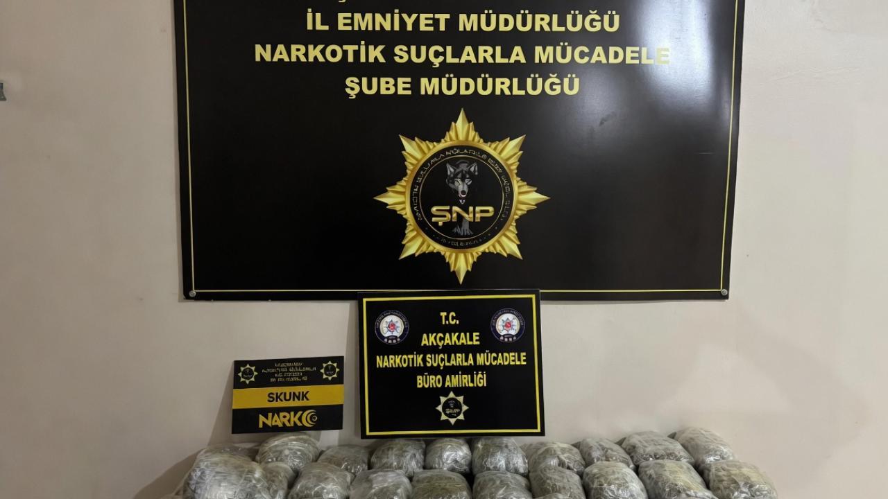 Akçakale'de dev operasyon! Kilolarca ele geçirildi!