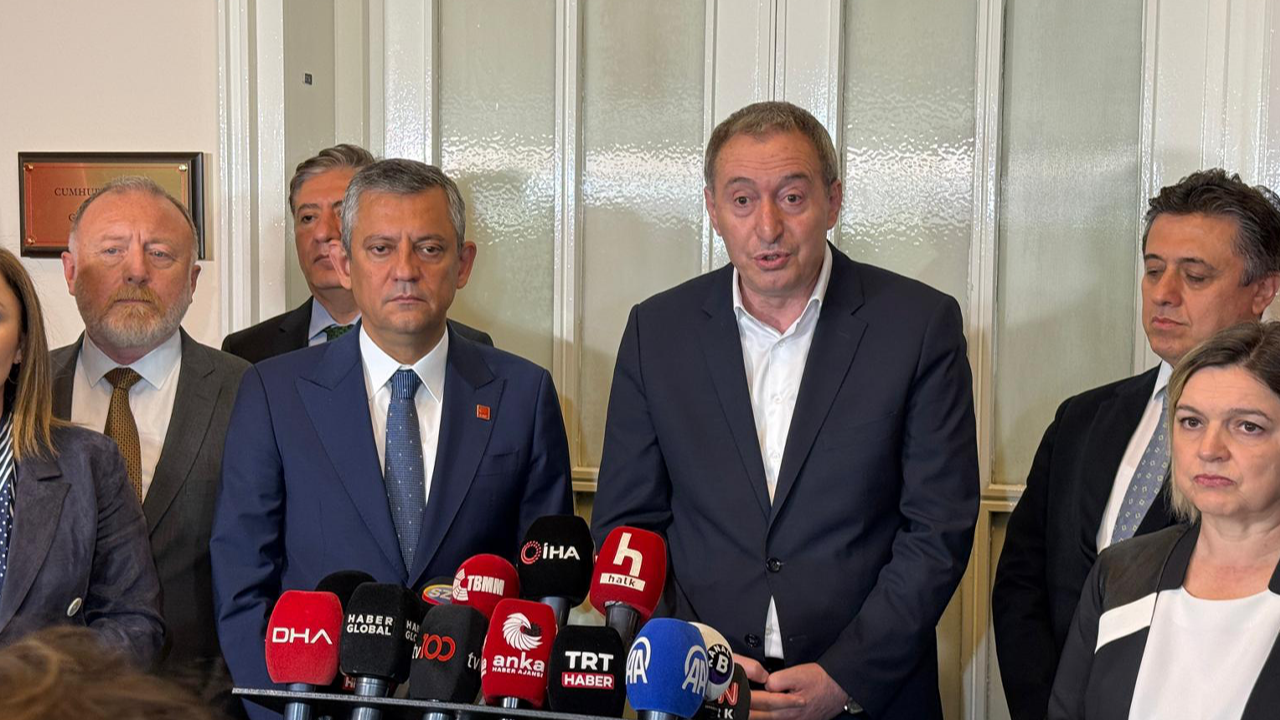 DEM Parti'den Özgür Özel'e TBMM'de ziyaret!
