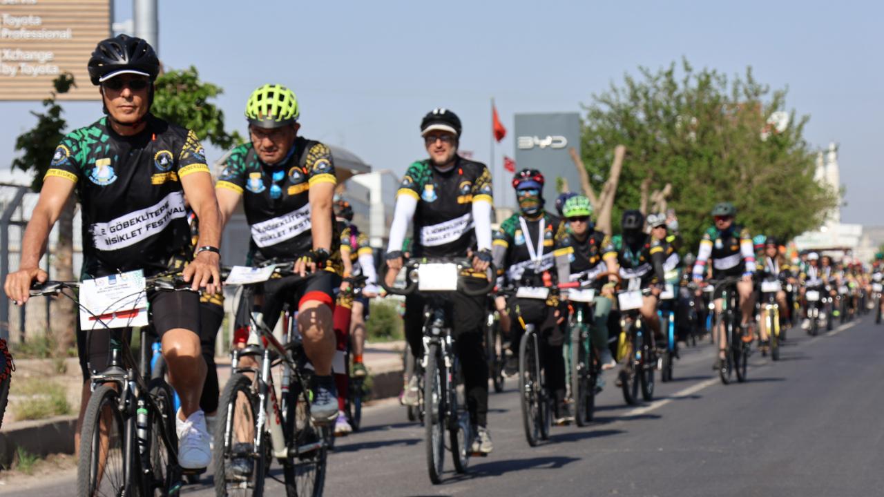 Göbeklitepe Bisiklet Festivali’nde 250 sporcu pedal çevirdi!