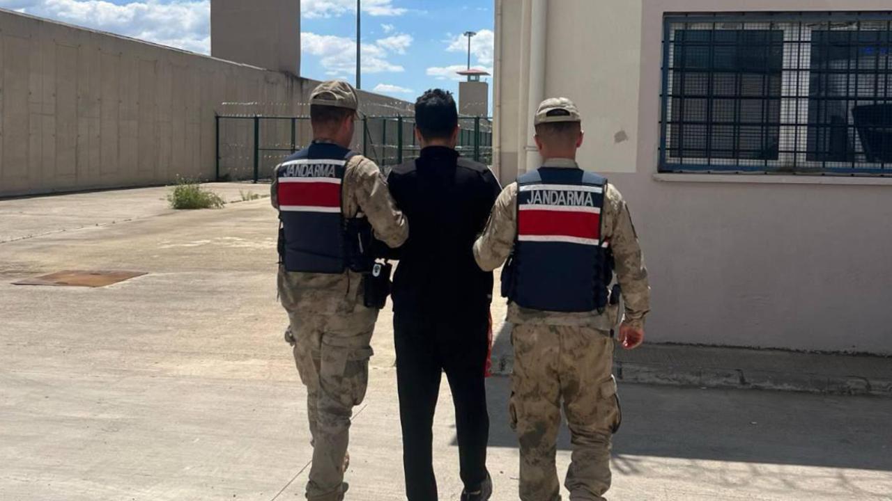 Jandarmadan kaçamadı! Firari hükümlü Karaköprü'de yakalandı!