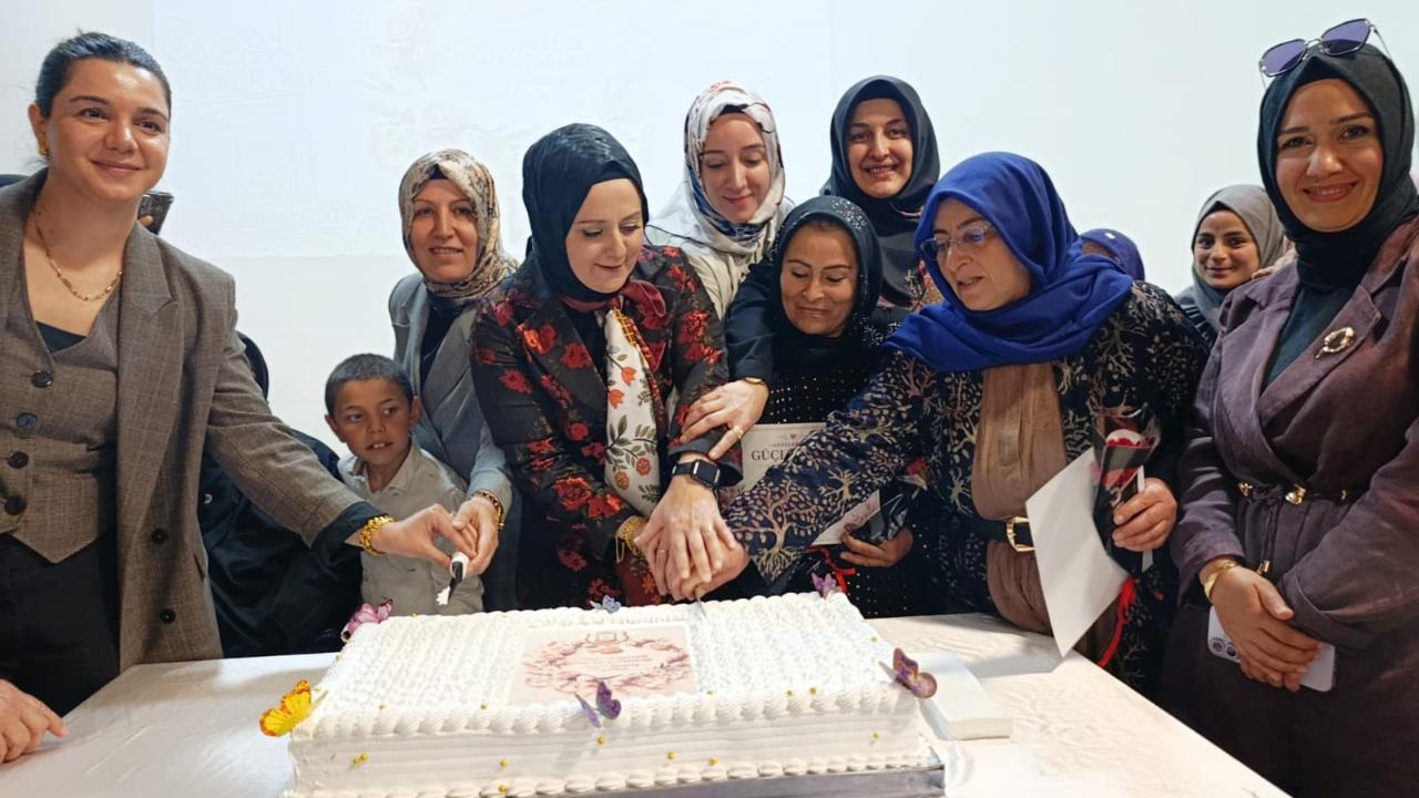 Şanlıurfa’da Anneler Günü sürprizi yüzleri güldürdü!
