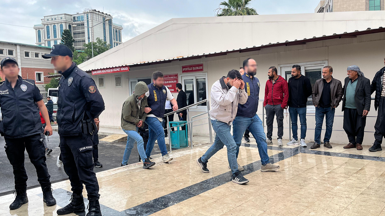Urfa merkezli 7 ilde dev bahis operasyonu! Şüpheliler adliyeye sevk edildi!