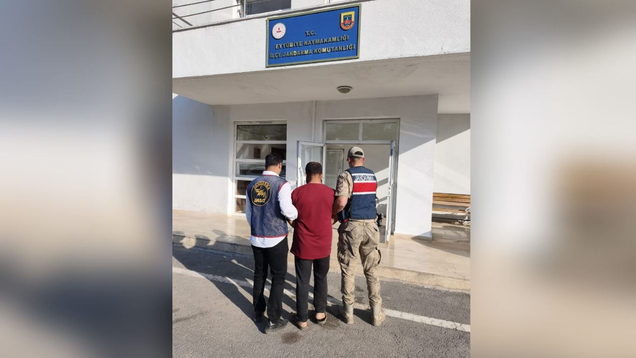 17 ayrı dosyadan aranan firari şahıs Eyyübiye’de yakalandı!